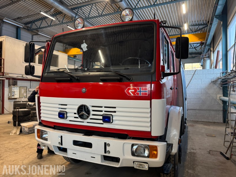 1997 Mercedes-Benz 1124 Af/36 4X4 brannbil registrert som motorredskap med kun 29540 km - Vatrogasno vozilo: slika 1997 Mercedes-Benz 1124 Af/36 4X4 brannbil registrert som motorredskap med kun 29540 km - Vatrogasno vozilo 1997 Mercedes-Benz 1124 Af/36 4X4 brannbil registrert som motorredskap med kun 29540 km - Vatrogasno vozilo: slika 1997 Mercedes-Benz 1124 Af/36 4X4 brannbil registrert som motorredskap med kun 29540 km - Vatrogasno vozilo