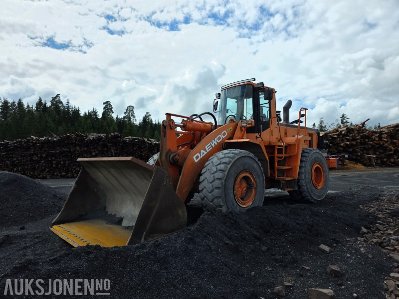 2001 Daewoo MG 400 V Hjullaster med ABL Skuffe - Aircondition - 217 kW - 9382 arbeidstimer - Utovarivač na kotačima: slika 2001 Daewoo MG 400 V Hjullaster med ABL Skuffe - Aircondition - 217 kW - 9382 arbeidstimer - Utovarivač na kotačima 2001 Daewoo MG 400 V Hjullaster med ABL Skuffe - Aircondition - 217 kW - 9382 arbeidstimer - Utovarivač na kotačima: slika 2001 Daewoo MG 400 V Hjullaster med ABL Skuffe - Aircondition - 217 kW - 9382 arbeidstimer - Utovarivač na kotačima