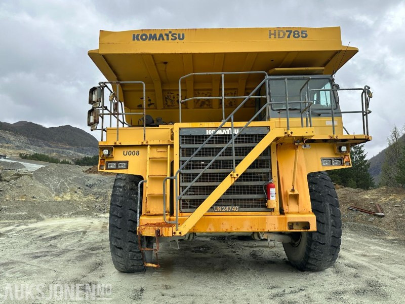 2001 Komatsu HD 785-5 Tipptruck - 91 tonns lastekapasitet - Registrert med sorte skilter - - Istovarivač: slika 2001 Komatsu HD 785-5 Tipptruck - 91 tonns lastekapasitet - Registrert med sorte skilter - - Istovarivač 2001 Komatsu HD 785-5 Tipptruck - 91 tonns lastekapasitet - Registrert med sorte skilter - - Istovarivač: slika 2001 Komatsu HD 785-5 Tipptruck - 91 tonns lastekapasitet - Registrert med sorte skilter - - Istovarivač