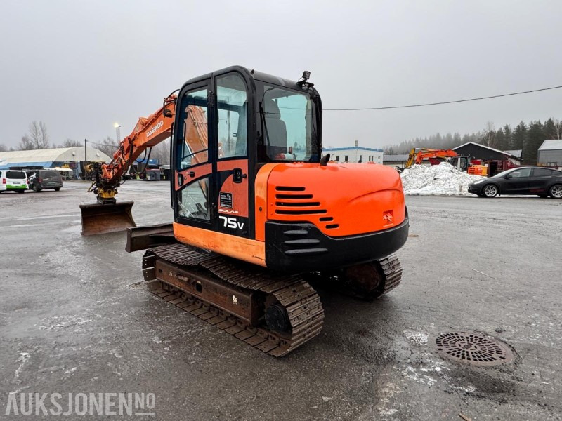 2004 Daewoo Solar 75v gravemaskin / tiltrotator / pusseskuffe / 3626 timer - Bager: slika 2004 Daewoo Solar 75v gravemaskin / tiltrotator / pusseskuffe / 3626 timer - Bager 2004 Daewoo Solar 75v gravemaskin / tiltrotator / pusseskuffe / 3626 timer - Bager: slika 2004 Daewoo Solar 75v gravemaskin / tiltrotator / pusseskuffe / 3626 timer - Bager