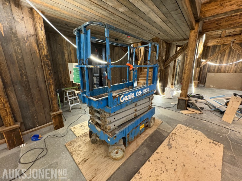 2004 Genie GS 1932 sakselift - 149 timer - Podizna platforma: slika 2004 Genie GS 1932 sakselift - 149 timer - Podizna platforma 2004 Genie GS 1932 sakselift - 149 timer - Podizna platforma: slika 2004 Genie GS 1932 sakselift - 149 timer - Podizna platforma