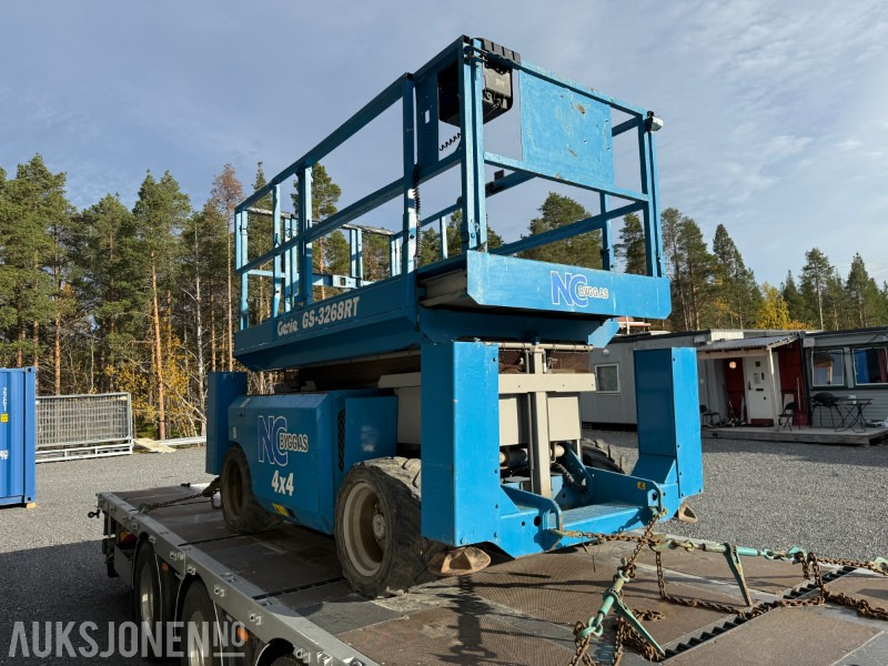2004 Genie GS-3268R - Sakselift - 4x4 - 4152kg - 3734t - Podizna platforma: slika 2004 Genie GS-3268R - Sakselift - 4x4 - 4152kg - 3734t - Podizna platforma 2004 Genie GS-3268R - Sakselift - 4x4 - 4152kg - 3734t - Podizna platforma: slika 2004 Genie GS-3268R - Sakselift - 4x4 - 4152kg - 3734t - Podizna platforma
