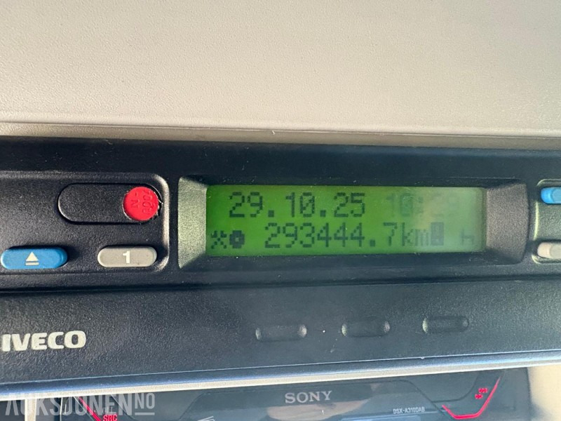 Kamion s kukastom dizalicom 2005 Iveco 260S48 krokløft: slika Kamion s kukastom dizalicom 2005 Iveco 260S48 krokløft Kamion s kukastom dizalicom 2005 Iveco 260S48 krokløft: slika Kamion s kukastom dizalicom 2005 Iveco 260S48 krokløft