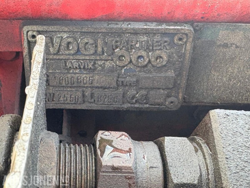 Kamion s kukastom dizalicom 2005 Iveco 260S48 krokløft: slika Kamion s kukastom dizalicom 2005 Iveco 260S48 krokløft Kamion s kukastom dizalicom 2005 Iveco 260S48 krokløft: slika Kamion s kukastom dizalicom 2005 Iveco 260S48 krokløft