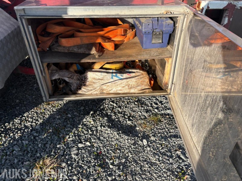 Kamion s kukastom dizalicom 2005 Iveco 260S48 krokløft: slika Kamion s kukastom dizalicom 2005 Iveco 260S48 krokløft Kamion s kukastom dizalicom 2005 Iveco 260S48 krokløft: slika Kamion s kukastom dizalicom 2005 Iveco 260S48 krokløft