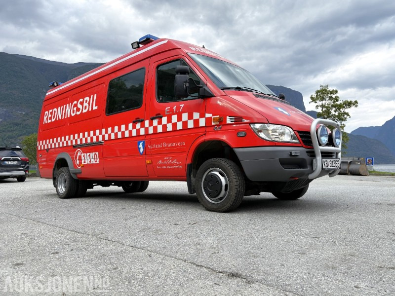 2005 Mercedes-Benz Sprinter 4-motion / 4X4 redningsbil - fullutstyrt - Vatrogasno vozilo: slika 2005 Mercedes-Benz Sprinter 4-motion / 4X4 redningsbil - fullutstyrt - Vatrogasno vozilo 2005 Mercedes-Benz Sprinter 4-motion / 4X4 redningsbil - fullutstyrt - Vatrogasno vozilo: slika 2005 Mercedes-Benz Sprinter 4-motion / 4X4 redningsbil - fullutstyrt - Vatrogasno vozilo