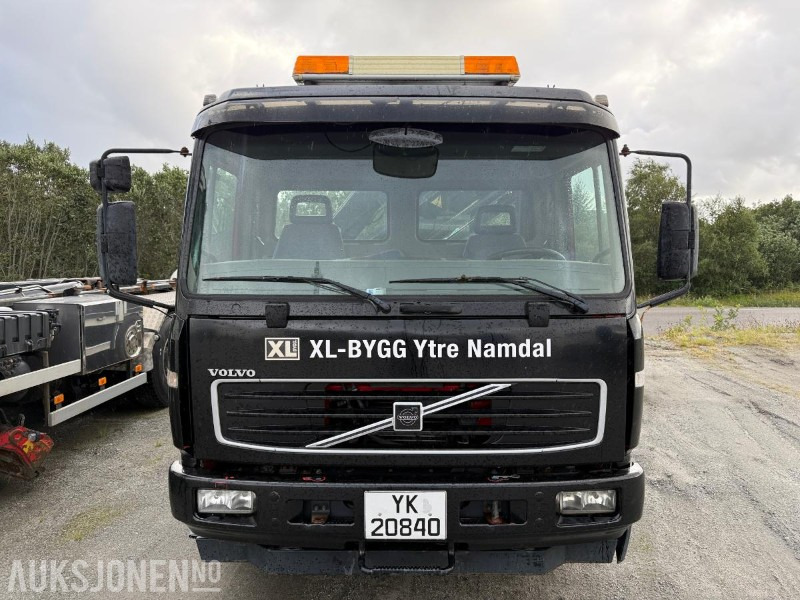 2005 VOLVO FL6H Kranbil med Fast Plan 267842 km Svingbare Lemmer - Kamion s kranom: slika  2005 VOLVO FL6H Kranbil med Fast Plan 267842 km Svingbare Lemmer - Kamion s kranom 2005 VOLVO FL6H Kranbil med Fast Plan 267842 km Svingbare Lemmer - Kamion s kranom: slika  2005 VOLVO FL6H Kranbil med Fast Plan 267842 km Svingbare Lemmer - Kamion s kranom