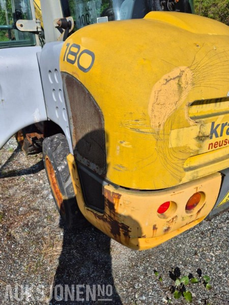 2006 KramerAllrad 180 med 2 skuffer og pallegafler - 2316 timer - 4-hjulssving - Utovarivač na kotačima: slika 2006 KramerAllrad 180 med 2 skuffer og pallegafler - 2316 timer - 4-hjulssving - Utovarivač na kotačima 2006 KramerAllrad 180 med 2 skuffer og pallegafler - 2316 timer - 4-hjulssving - Utovarivač na kotačima: slika 2006 KramerAllrad 180 med 2 skuffer og pallegafler - 2316 timer - 4-hjulssving - Utovarivač na kotačima