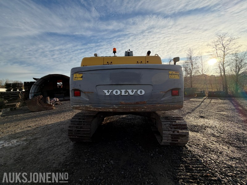2006 Volvo EC 210B med Engcon EC20 tiltrotator, HK feste, pusseskuff og graveskuff - Bager: slika 2006 Volvo EC 210B med Engcon EC20 tiltrotator, HK feste, pusseskuff og graveskuff - Bager 2006 Volvo EC 210B med Engcon EC20 tiltrotator, HK feste, pusseskuff og graveskuff - Bager: slika 2006 Volvo EC 210B med Engcon EC20 tiltrotator, HK feste, pusseskuff og graveskuff - Bager