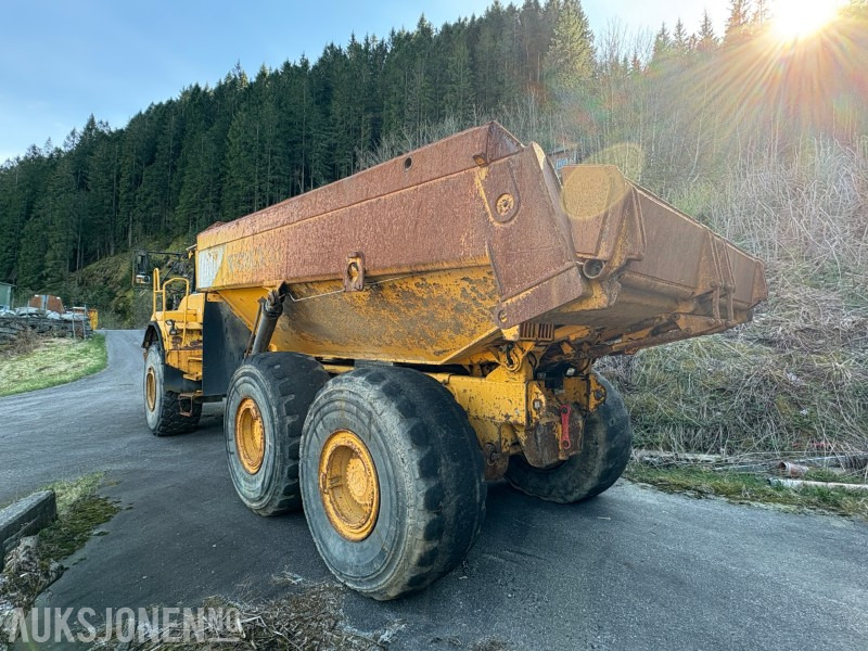 2006 mod Volvo A35D - sorte skilter - 18 182 timer - 89 085 km - Istovarivač: slika 2006 mod Volvo A35D - sorte skilter - 18 182 timer - 89 085 km - Istovarivač 2006 mod Volvo A35D - sorte skilter - 18 182 timer - 89 085 km - Istovarivač: slika 2006 mod Volvo A35D - sorte skilter - 18 182 timer - 89 085 km - Istovarivač
