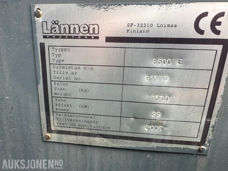2007 8600E LÄNNEN SKINNE/VEI GRAVELASTER M/PERSONLIFT, RAMMESTYRT - JERNBANE MASKIN - Rovokopač-utovarivač: slika 2007 8600E LÄNNEN SKINNE/VEI GRAVELASTER M/PERSONLIFT, RAMMESTYRT - JERNBANE MASKIN - Rovokopač-utovarivač 2007 8600E LÄNNEN SKINNE/VEI GRAVELASTER M/PERSONLIFT, RAMMESTYRT - JERNBANE MASKIN - Rovokopač-utovarivač: slika 2007 8600E LÄNNEN SKINNE/VEI GRAVELASTER M/PERSONLIFT, RAMMESTYRT - JERNBANE MASKIN - Rovokopač-utovarivač