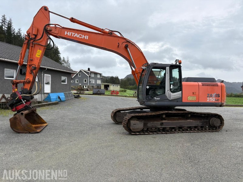 2007 Hitachi Hitachi ZX250LC-3 indexator rt80 rototilt - Bager: slika 2007 Hitachi Hitachi ZX250LC-3 indexator rt80 rototilt - Bager 2007 Hitachi Hitachi ZX250LC-3 indexator rt80 rototilt - Bager: slika 2007 Hitachi Hitachi ZX250LC-3 indexator rt80 rototilt - Bager