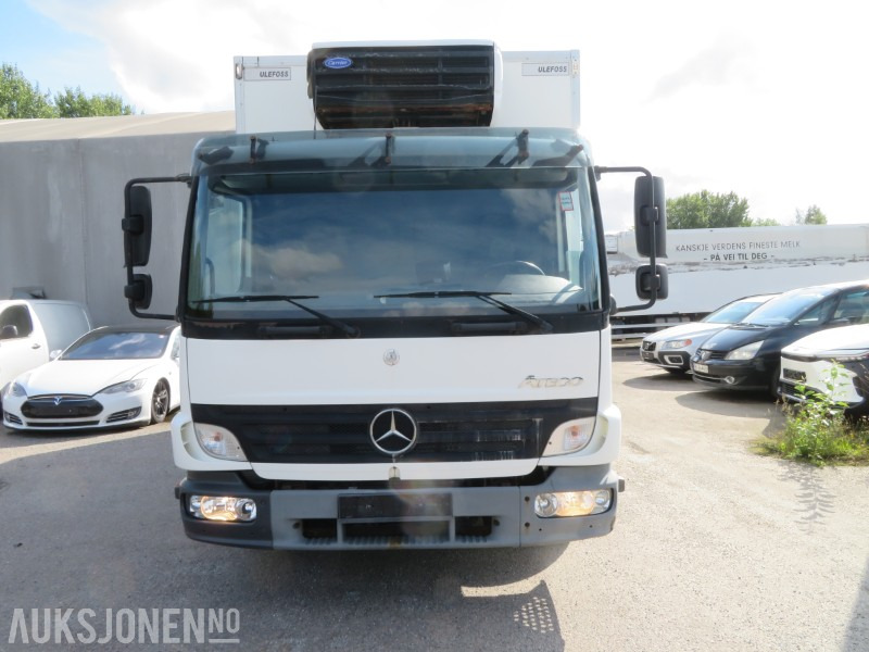 2007 Mercedes-Benz 818L/42AT kjølebil m/ Carrier Xarios 500 og Zepro lift - Kamion sandučar: slika  2007 Mercedes-Benz 818L/42AT kjølebil m/ Carrier Xarios 500 og Zepro lift - Kamion sandučar 2007 Mercedes-Benz 818L/42AT kjølebil m/ Carrier Xarios 500 og Zepro lift - Kamion sandučar: slika  2007 Mercedes-Benz 818L/42AT kjølebil m/ Carrier Xarios 500 og Zepro lift - Kamion sandučar