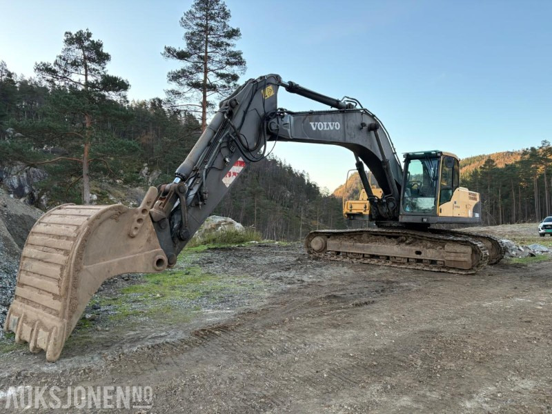 2008 Volvo EC290CL - Bager: slika  2008 Volvo EC290CL - Bager 2008 Volvo EC290CL - Bager: slika  2008 Volvo EC290CL - Bager