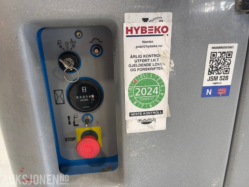 2009 Genie GRC-12 Mastelift - Podizna platforma: slika 2009 Genie GRC-12 Mastelift - Podizna platforma 2009 Genie GRC-12 Mastelift - Podizna platforma: slika 2009 Genie GRC-12 Mastelift - Podizna platforma