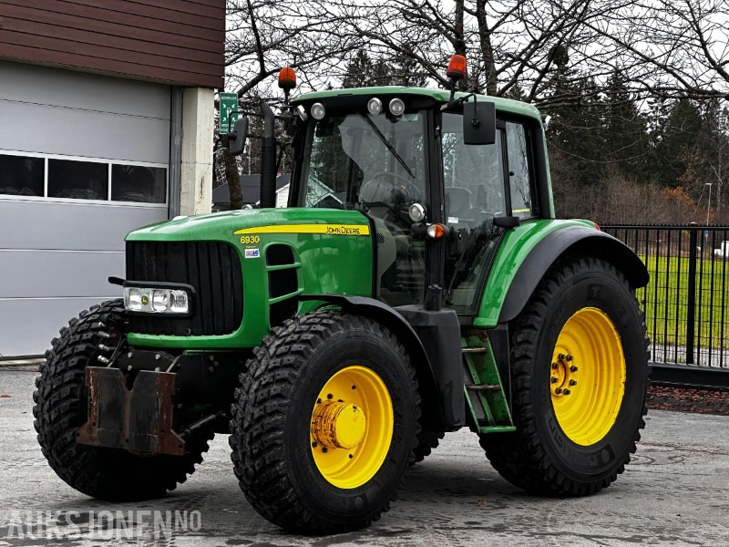 2009 John Deere 6930 Premium traktor - Traktor: slika 2009 John Deere 6930 Premium traktor - Traktor 2009 John Deere 6930 Premium traktor - Traktor: slika 2009 John Deere 6930 Premium traktor - Traktor