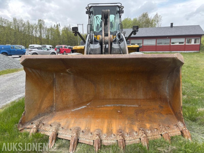 2009 Komatsu WA 320 PZ-6 - Utovarivač na kotačima: slika 2009 Komatsu WA 320 PZ-6 - Utovarivač na kotačima 2009 Komatsu WA 320 PZ-6 - Utovarivač na kotačima: slika 2009 Komatsu WA 320 PZ-6 - Utovarivač na kotačima