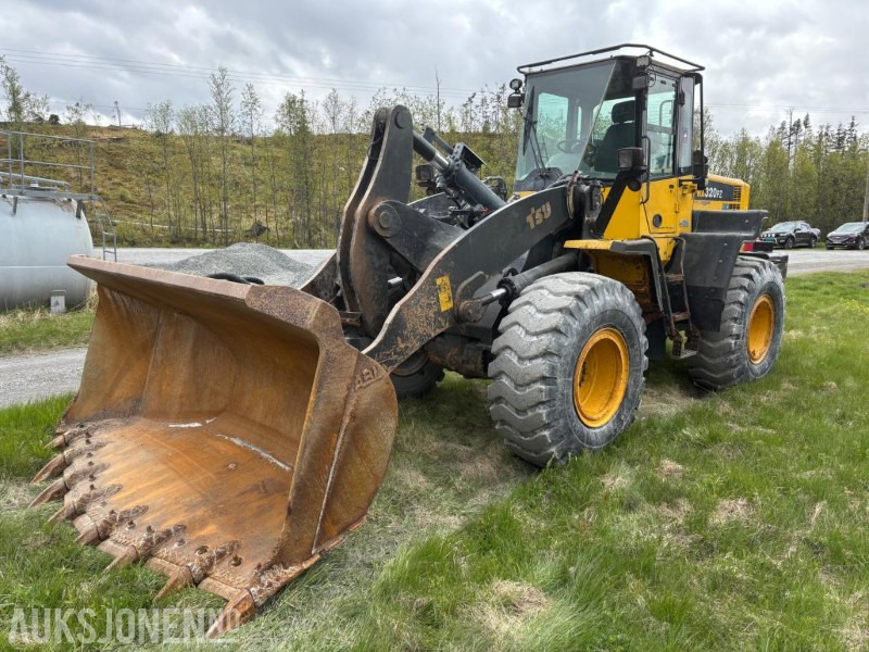 2009 Komatsu WA 320 PZ-6 - Utovarivač na kotačima: slika 2009 Komatsu WA 320 PZ-6 - Utovarivač na kotačima 2009 Komatsu WA 320 PZ-6 - Utovarivač na kotačima: slika 2009 Komatsu WA 320 PZ-6 - Utovarivač na kotačima