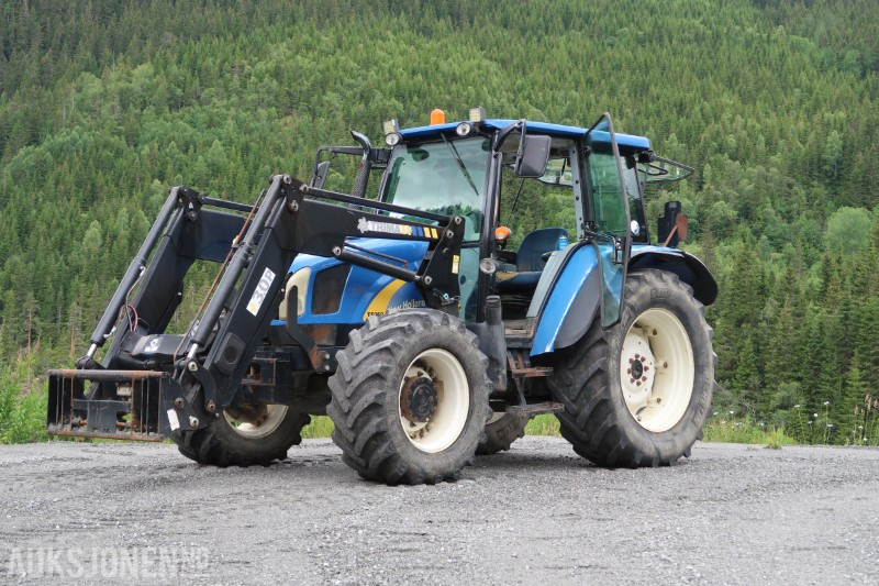 2009 New Holland T5060 Traktor / 8550 timer - Traktor: slika 2009 New Holland T5060 Traktor / 8550 timer - Traktor 2009 New Holland T5060 Traktor / 8550 timer - Traktor: slika 2009 New Holland T5060 Traktor / 8550 timer - Traktor