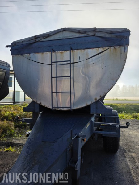 Zakup  2009 Nor Slep PHV-24D asfalt henger 3 akslet 2009 Nor Slep PHV-24D asfalt henger 3 akslet: slika Zakup  2009 Nor Slep PHV-24D asfalt henger 3 akslet 2009 Nor Slep PHV-24D asfalt henger 3 akslet