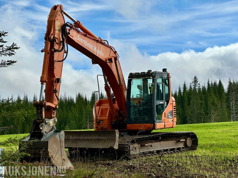 2011 Doosan DX140LCR gravemaskin - Rototilt- 2 skuffer - Bager: slika 2011 Doosan DX140LCR gravemaskin - Rototilt- 2 skuffer - Bager 2011 Doosan DX140LCR gravemaskin - Rototilt- 2 skuffer - Bager: slika 2011 Doosan DX140LCR gravemaskin - Rototilt- 2 skuffer - Bager