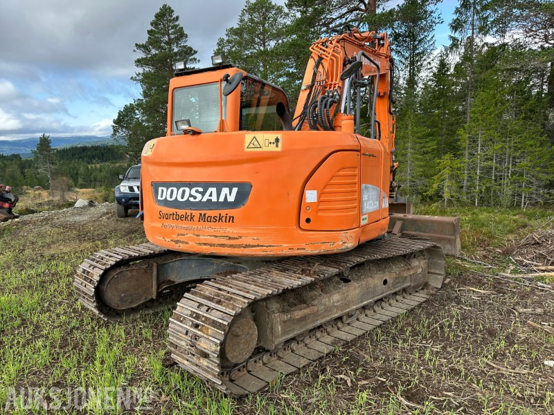 2011 Doosan DX140LCR gravemaskin - Rototilt- 2 skuffer - Bager: slika 2011 Doosan DX140LCR gravemaskin - Rototilt- 2 skuffer - Bager 2011 Doosan DX140LCR gravemaskin - Rototilt- 2 skuffer - Bager: slika 2011 Doosan DX140LCR gravemaskin - Rototilt- 2 skuffer - Bager