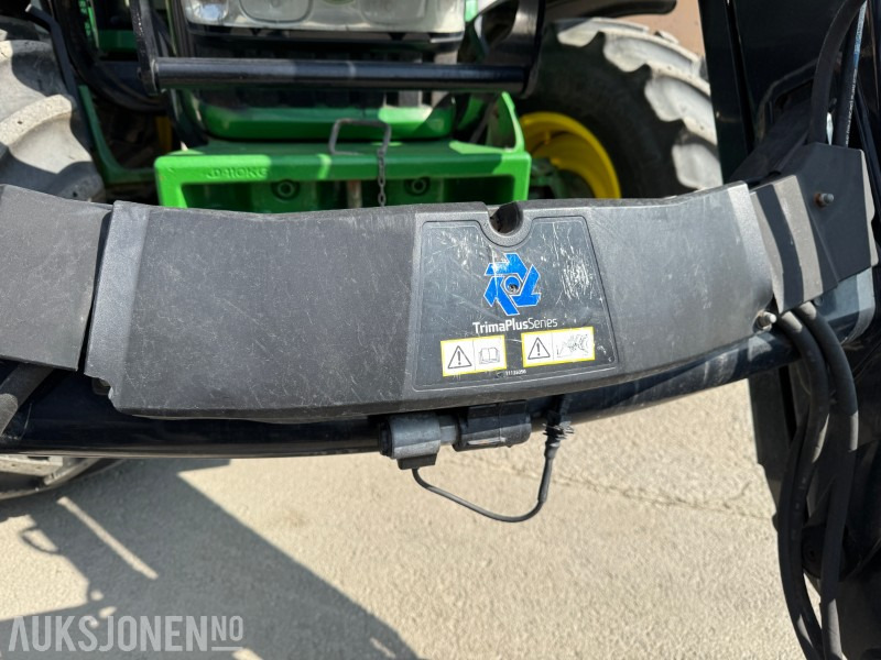 Traktor 2011 John Deere 6430 Premium traktor med laster: slika Traktor 2011 John Deere 6430 Premium traktor med laster