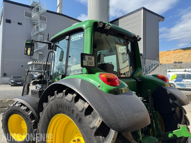 Traktor 2011 John Deere 6430 Premium traktor med laster: slika Traktor 2011 John Deere 6430 Premium traktor med laster