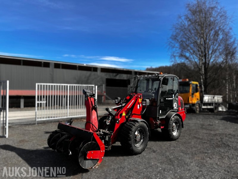 2011 Weidemann WM 2070 CX 80 hjullaster med utstyr - Utovarivač na kotačima: slika 2011 Weidemann WM 2070 CX 80 hjullaster med utstyr - Utovarivač na kotačima 2011 Weidemann WM 2070 CX 80 hjullaster med utstyr - Utovarivač na kotačima: slika 2011 Weidemann WM 2070 CX 80 hjullaster med utstyr - Utovarivač na kotačima