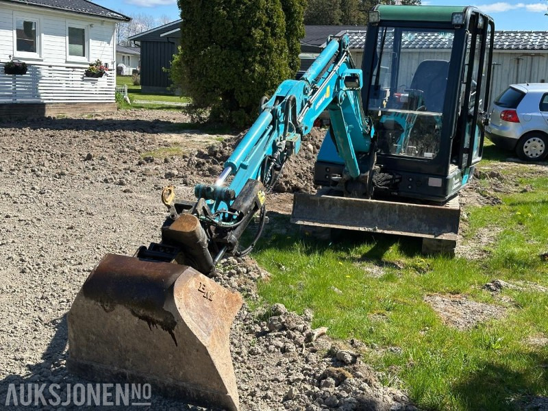 2012 Airman AX27-4 - minigraver - tiltrotator - 2skuffer og klype - Mini bager: slika 2012 Airman AX27-4 - minigraver - tiltrotator - 2skuffer og klype - Mini bager 2012 Airman AX27-4 - minigraver - tiltrotator - 2skuffer og klype - Mini bager: slika 2012 Airman AX27-4 - minigraver - tiltrotator - 2skuffer og klype - Mini bager