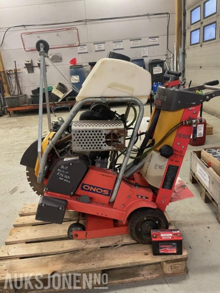 2012 Husqvarna FS524 selvgående gulvsag - Građevinska oprema: slika 2012 Husqvarna FS524 selvgående gulvsag - Građevinska oprema 2012 Husqvarna FS524 selvgående gulvsag - Građevinska oprema: slika 2012 Husqvarna FS524 selvgående gulvsag - Građevinska oprema