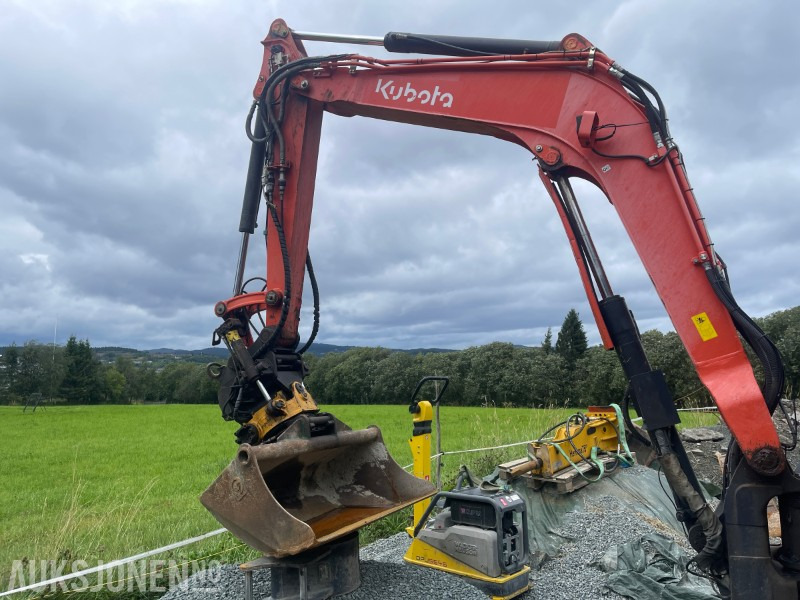 2013 Kubota KX080-4 | Rototilt | Pusseskuff | 4950 timer - Bager: slika 2013 Kubota KX080-4 | Rototilt | Pusseskuff | 4950 timer - Bager 2013 Kubota KX080-4 | Rototilt | Pusseskuff | 4950 timer - Bager: slika 2013 Kubota KX080-4 | Rototilt | Pusseskuff | 4950 timer - Bager