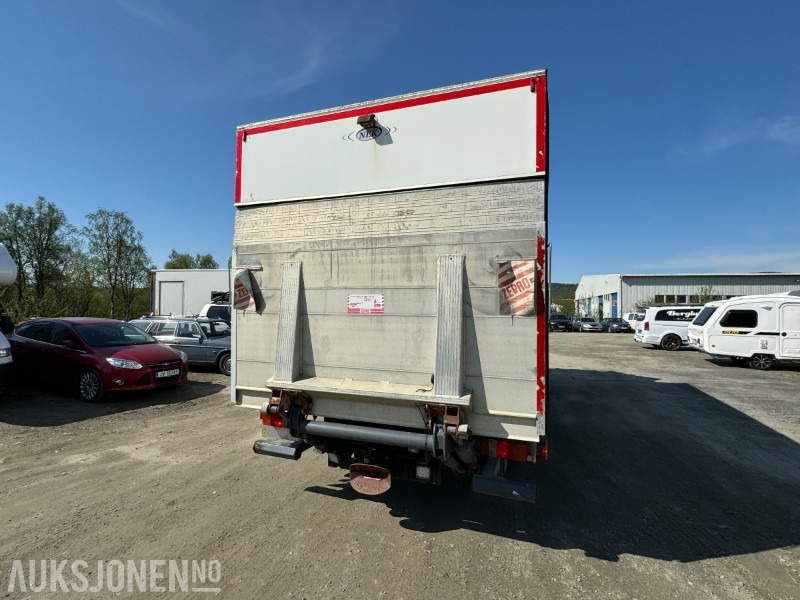 2013 MAN TGL 8.220 4X2BL - 18PL Carrier Frys - Bakløft - EU-Godkjent - Kamion sandučar: slika  2013 MAN TGL 8.220 4X2BL - 18PL Carrier Frys - Bakløft - EU-Godkjent - Kamion sandučar 2013 MAN TGL 8.220 4X2BL - 18PL Carrier Frys - Bakløft - EU-Godkjent - Kamion sandučar: slika  2013 MAN TGL 8.220 4X2BL - 18PL Carrier Frys - Bakløft - EU-Godkjent - Kamion sandučar