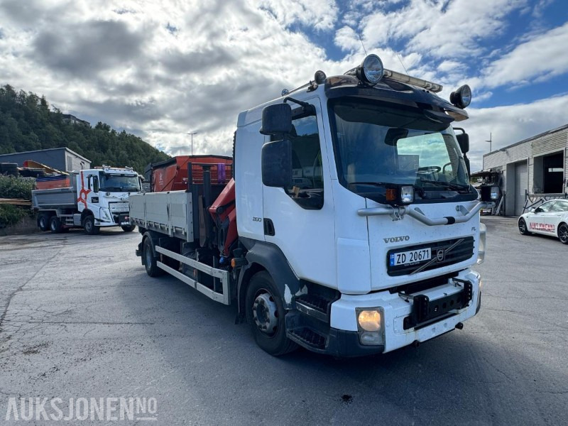 2013 Volvo FL-260 Kranbil - Palfinger - 3 Veis tipp - 277061KM - Kamion s kranom: slika 2013 Volvo FL-260 Kranbil - Palfinger - 3 Veis tipp - 277061KM - Kamion s kranom 2013 Volvo FL-260 Kranbil - Palfinger - 3 Veis tipp - 277061KM - Kamion s kranom: slika 2013 Volvo FL-260 Kranbil - Palfinger - 3 Veis tipp - 277061KM - Kamion s kranom