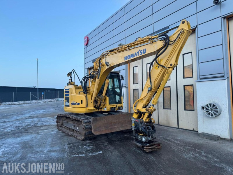 2014 Komatsu PC 138 US Gravemaskin med Oilquick og tiltrotator - Bager: slika 2014 Komatsu PC 138 US Gravemaskin med Oilquick og tiltrotator - Bager 2014 Komatsu PC 138 US Gravemaskin med Oilquick og tiltrotator - Bager: slika 2014 Komatsu PC 138 US Gravemaskin med Oilquick og tiltrotator - Bager