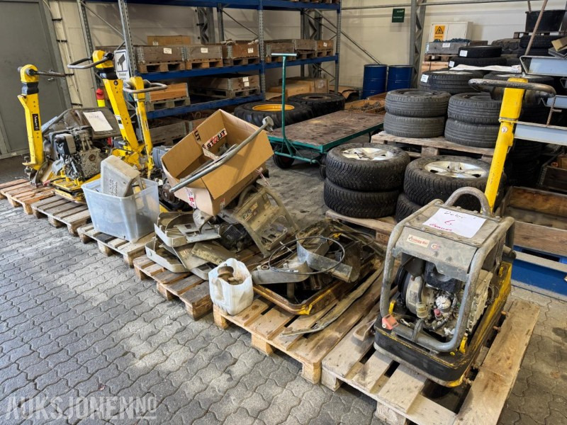 2014 Wacker Neuson vibroplater deler og repobjekt - Valjak: slika 2014 Wacker Neuson vibroplater deler og repobjekt - Valjak 2014 Wacker Neuson vibroplater deler og repobjekt - Valjak: slika 2014 Wacker Neuson vibroplater deler og repobjekt - Valjak