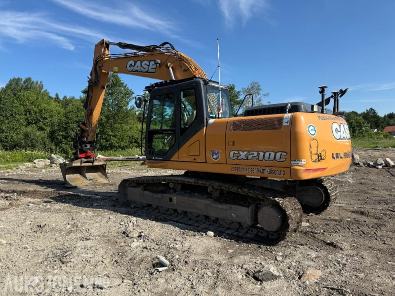 2015 Case CX210C BELTEGRAVER ROTOTILT ENGCON MASKINSTYRING SERVICEHISTORIKK LITE TIMER EN EIER. - Bager: slika 2015 Case CX210C BELTEGRAVER ROTOTILT ENGCON MASKINSTYRING SERVICEHISTORIKK LITE TIMER EN EIER. - Bager 2015 Case CX210C BELTEGRAVER ROTOTILT ENGCON MASKINSTYRING SERVICEHISTORIKK LITE TIMER EN EIER. - Bager: slika 2015 Case CX210C BELTEGRAVER ROTOTILT ENGCON MASKINSTYRING SERVICEHISTORIKK LITE TIMER EN EIER. - Bager