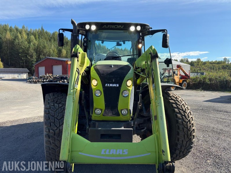 2015 Claas Arion 530 A34 traktor med frontlaster - Traktor: slika  2015 Claas Arion 530 A34 traktor med frontlaster - Traktor 2015 Claas Arion 530 A34 traktor med frontlaster - Traktor: slika  2015 Claas Arion 530 A34 traktor med frontlaster - Traktor