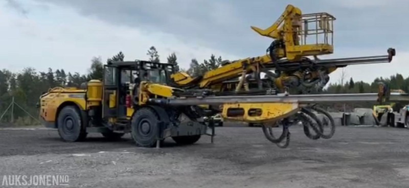 2015 Epiroc BOOMER E2C - 4149t - Platforma za bušenje: slika 2015 Epiroc BOOMER E2C - 4149t - Platforma za bušenje 2015 Epiroc BOOMER E2C - 4149t - Platforma za bušenje: slika 2015 Epiroc BOOMER E2C - 4149t - Platforma za bušenje