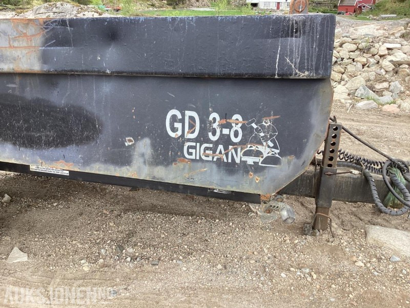 2015 Gigant 3 til 8 Dumperhenger - Istovarivač: slika 2015 Gigant 3 til 8 Dumperhenger - Istovarivač 2015 Gigant 3 til 8 Dumperhenger - Istovarivač: slika 2015 Gigant 3 til 8 Dumperhenger - Istovarivač