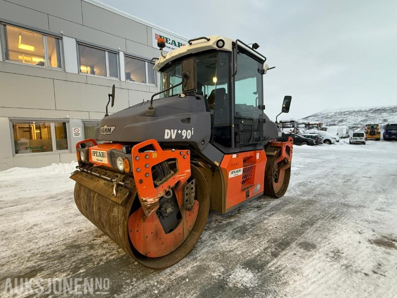 2015 Hamm DV+ 90i VV-S Tandemvals - 4202T - Valjak: slika 2015 Hamm DV+ 90i VV-S Tandemvals - 4202T - Valjak 2015 Hamm DV+ 90i VV-S Tandemvals - 4202T - Valjak: slika 2015 Hamm DV+ 90i VV-S Tandemvals - 4202T - Valjak