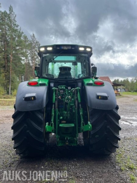 2015 John Deere 6215R med Q75 frontlaster 5588 timer - Traktor: slika  2015 John Deere 6215R med Q75 frontlaster 5588 timer - Traktor 2015 John Deere 6215R med Q75 frontlaster 5588 timer - Traktor: slika  2015 John Deere 6215R med Q75 frontlaster 5588 timer - Traktor