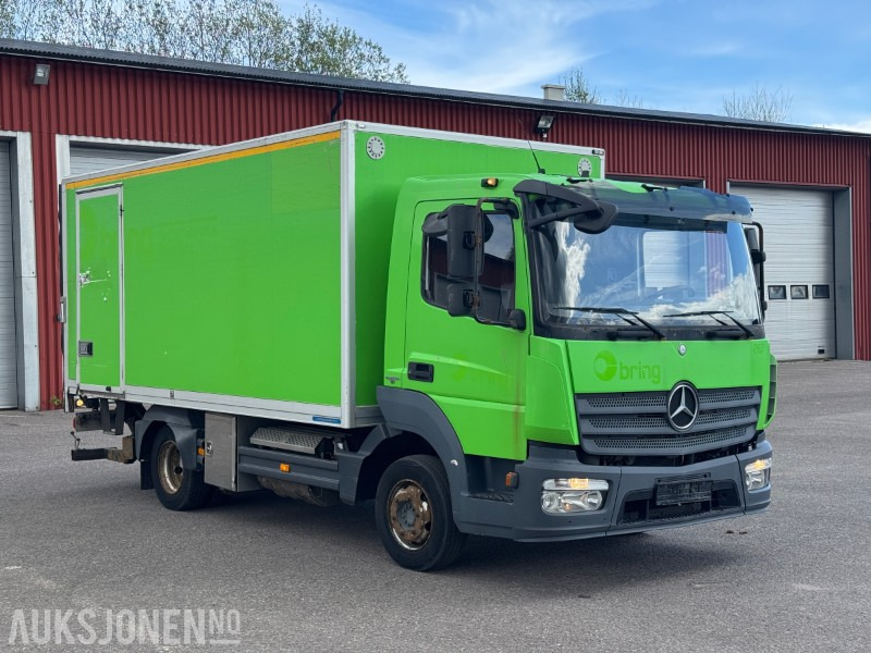 2015 Mercedes-Benz ATEGO - Skapbil med løftelem - Lett lastebil - Kamion sandučar: slika 2015 Mercedes-Benz ATEGO - Skapbil med løftelem - Lett lastebil - Kamion sandučar 2015 Mercedes-Benz ATEGO - Skapbil med løftelem - Lett lastebil - Kamion sandučar: slika 2015 Mercedes-Benz ATEGO - Skapbil med løftelem - Lett lastebil - Kamion sandučar