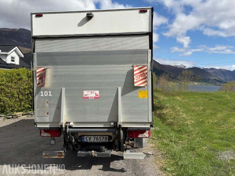 2015 Mercedes-Benz Sprinter ADR-godkjent Løftelem Hengerfeste - Kamion sandučar: slika  2015 Mercedes-Benz Sprinter ADR-godkjent Løftelem Hengerfeste - Kamion sandučar 2015 Mercedes-Benz Sprinter ADR-godkjent Løftelem Hengerfeste - Kamion sandučar: slika  2015 Mercedes-Benz Sprinter ADR-godkjent Løftelem Hengerfeste - Kamion sandučar