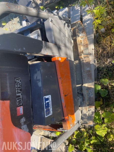 2015 Supra vibroplate - Hoppetusse med Hatz dieselmotor – Reversibel - Valjak: slika 2015 Supra vibroplate - Hoppetusse med Hatz dieselmotor – Reversibel - Valjak 2015 Supra vibroplate - Hoppetusse med Hatz dieselmotor – Reversibel - Valjak: slika 2015 Supra vibroplate - Hoppetusse med Hatz dieselmotor – Reversibel - Valjak