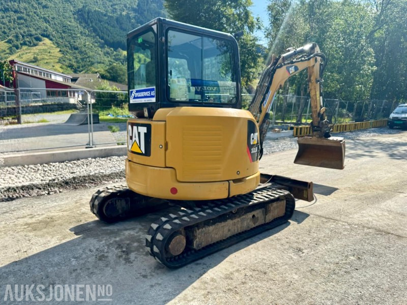 2016 Cat 303.5E - Minigraver - Pigghammer - 2 Skuffer - Godkjent til 09/26 - Timer: 1714 - Mini bager: slika 2016 Cat 303.5E - Minigraver - Pigghammer - 2 Skuffer - Godkjent til 09/26 - Timer: 1714 - Mini bager 2016 Cat 303.5E - Minigraver - Pigghammer - 2 Skuffer - Godkjent til 09/26 - Timer: 1714 - Mini bager: slika 2016 Cat 303.5E - Minigraver - Pigghammer - 2 Skuffer - Godkjent til 09/26 - Timer: 1714 - Mini bager