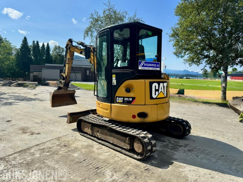 2016 Cat 303.5E - Minigraver - Pigghammer - 2 Skuffer - Godkjent til 09/26 - Timer: 1714 - Mini bager: slika 2016 Cat 303.5E - Minigraver - Pigghammer - 2 Skuffer - Godkjent til 09/26 - Timer: 1714 - Mini bager 2016 Cat 303.5E - Minigraver - Pigghammer - 2 Skuffer - Godkjent til 09/26 - Timer: 1714 - Mini bager: slika 2016 Cat 303.5E - Minigraver - Pigghammer - 2 Skuffer - Godkjent til 09/26 - Timer: 1714 - Mini bager