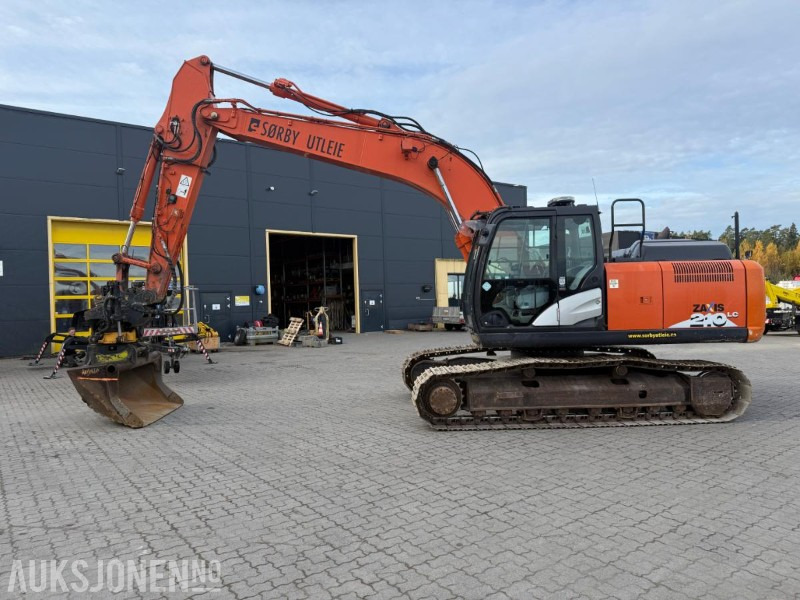2016 Hitachi Zaxiz 210LC BELTEGRAVER ENGCON TILTROTATOR SERVICEHISTORIKK. - Bager: slika 2016 Hitachi Zaxiz 210LC BELTEGRAVER ENGCON TILTROTATOR SERVICEHISTORIKK. - Bager 2016 Hitachi Zaxiz 210LC BELTEGRAVER ENGCON TILTROTATOR SERVICEHISTORIKK. - Bager: slika 2016 Hitachi Zaxiz 210LC BELTEGRAVER ENGCON TILTROTATOR SERVICEHISTORIKK. - Bager