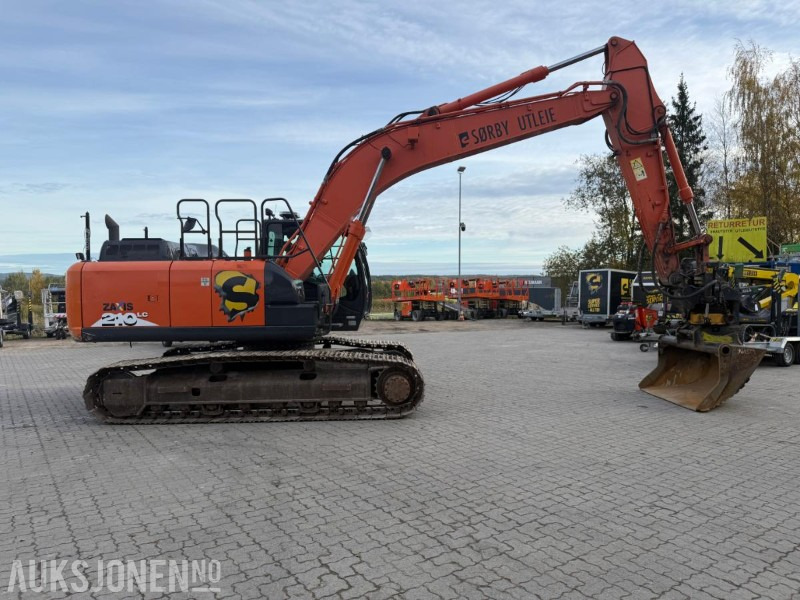 2016 Hitachi Zaxiz 210LC BELTEGRAVER ENGCON TILTROTATOR SERVICEHISTORIKK. - Bager: slika 2016 Hitachi Zaxiz 210LC BELTEGRAVER ENGCON TILTROTATOR SERVICEHISTORIKK. - Bager 2016 Hitachi Zaxiz 210LC BELTEGRAVER ENGCON TILTROTATOR SERVICEHISTORIKK. - Bager: slika 2016 Hitachi Zaxiz 210LC BELTEGRAVER ENGCON TILTROTATOR SERVICEHISTORIKK. - Bager