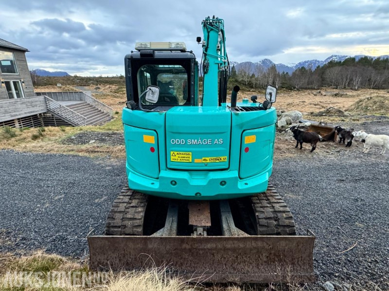 2016 Kobelco SK75SR-3E - 8,5 tonns gravemaskin med gummibelter - Tiltrotator - Pusskuffe - Bunkringspumpe - Sentralsmøring - Sertifisert - Bager: slika 2016 Kobelco SK75SR-3E - 8,5 tonns gravemaskin med gummibelter - Tiltrotator - Pusskuffe - Bunkringspumpe - Sentralsmøring - Sertifisert - Bager 2016 Kobelco SK75SR-3E - 8,5 tonns gravemaskin med gummibelter - Tiltrotator - Pusskuffe - Bunkringspumpe - Sentralsmøring - Sertifisert - Bager: slika 2016 Kobelco SK75SR-3E - 8,5 tonns gravemaskin med gummibelter - Tiltrotator - Pusskuffe - Bunkringspumpe - Sentralsmøring - Sertifisert - Bager